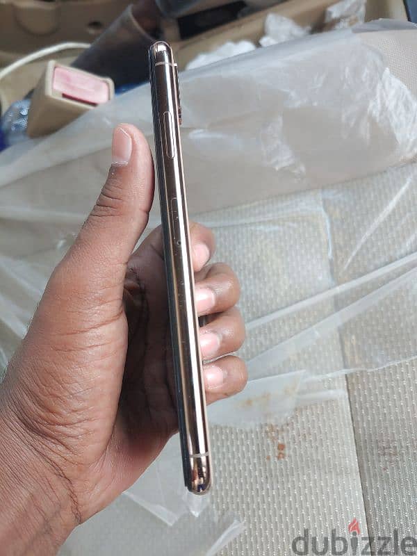 Xs max In very excellent condition, 64 GB, The battery is replaced 1