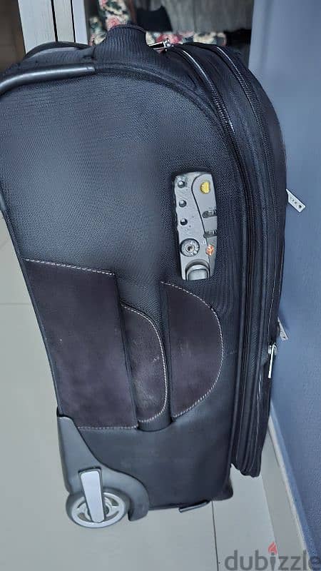 DELSEY - high end suitcase 3