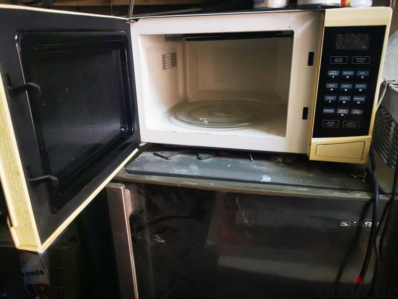 micro wave oven for sale with dlivery 33047120 whatsapp 0