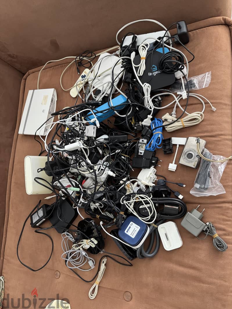 Various cables and appliances 0