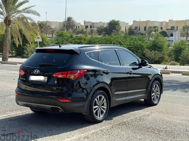 Hyundai Santa Fe 2016 black 5