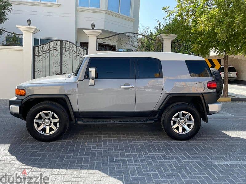 2021 model Toyota FJ Cruiser 2