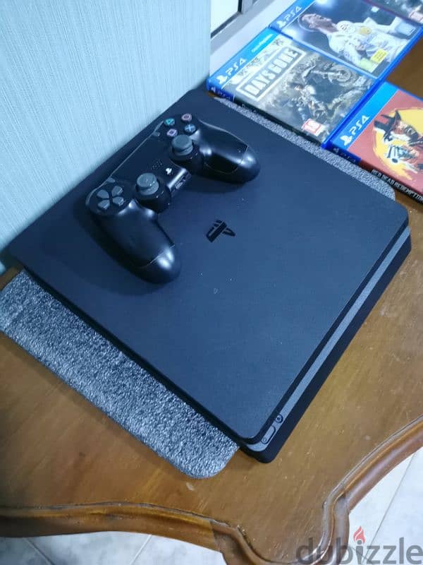 Playstation 4 slim 1TB 0