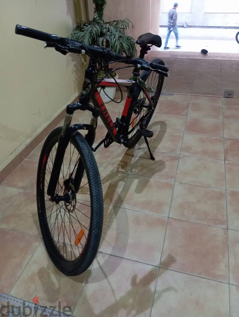 I want to sale my cycle Treck very good conditions 2