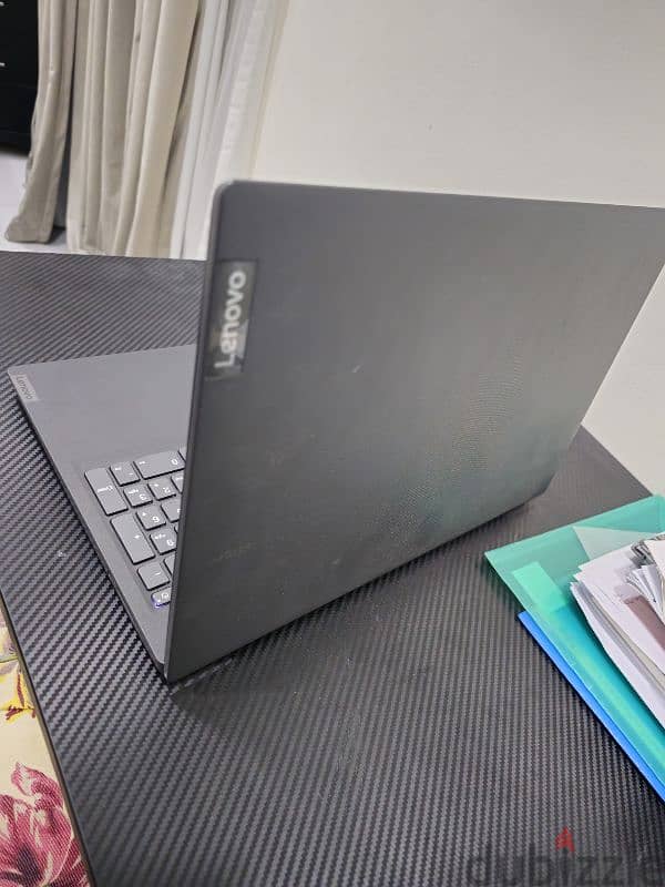 V15-IIL Laptop (Lenovo) - Type 82C5 0