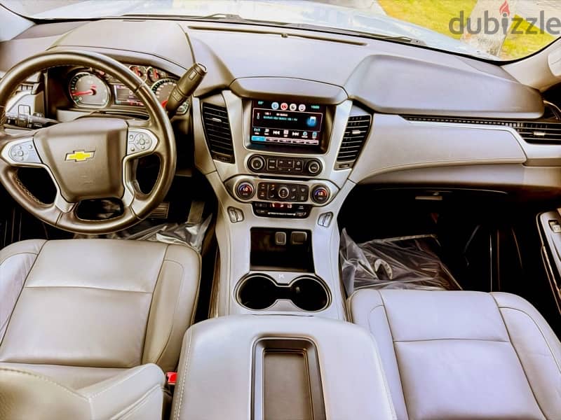 Chevrolet Suburban 2018 3