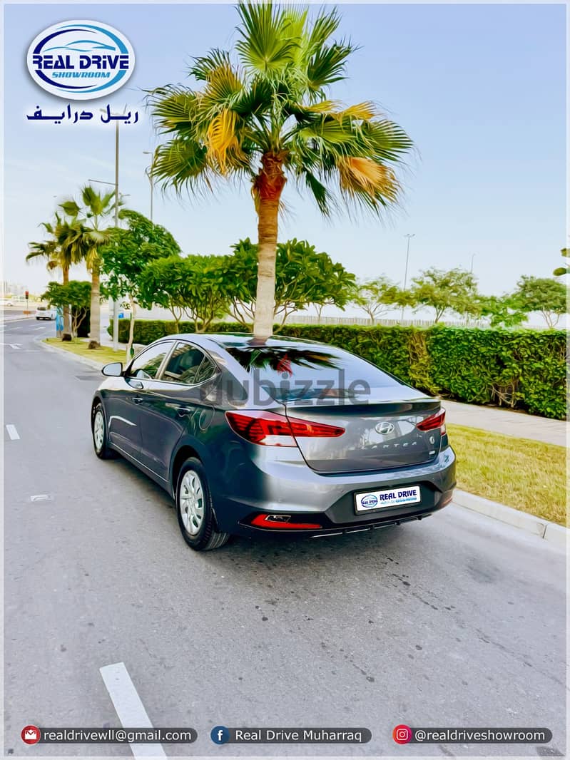 Hyundai Elantra 2019 4