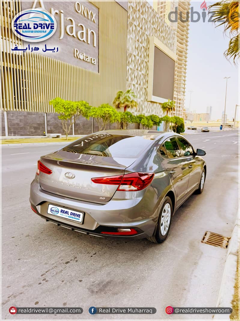 Hyundai Elantra 2019 6