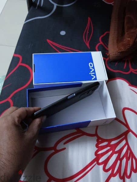 Vivo Y51. . . like a new. . good condition 2