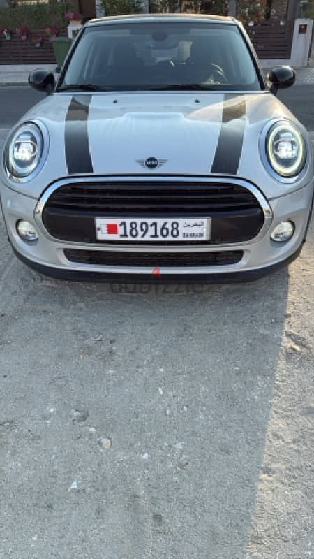 MINI Cooper 2019 1