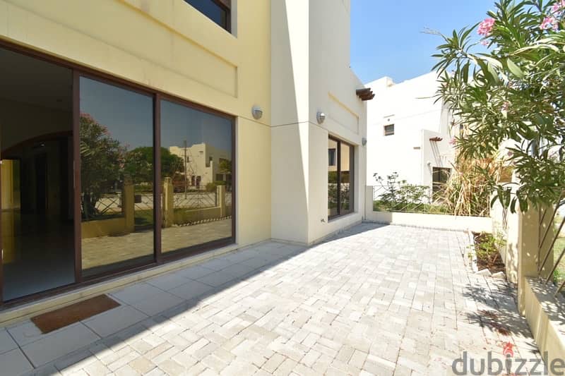 for rent luxury villa in Riffa Views 0