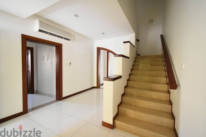 for rent luxury villa in Riffa Views 7