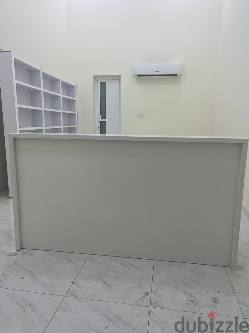 Reception Desk 0