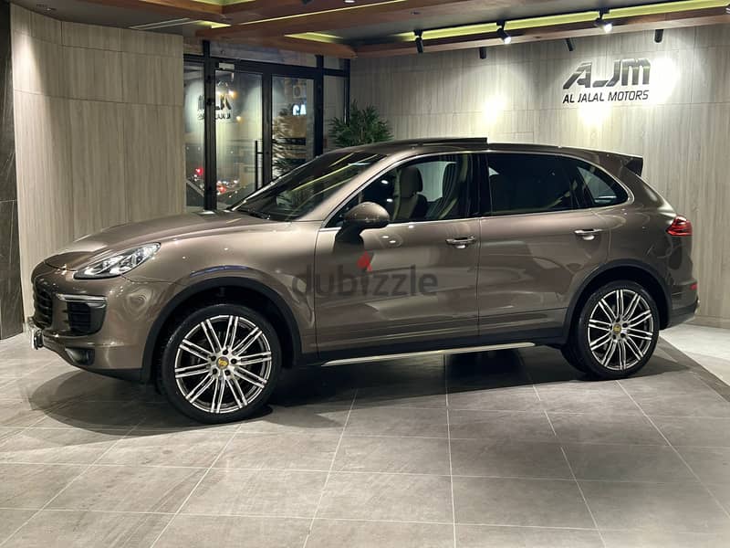 Porsche Cayenne 2016 model FOR SALE 8