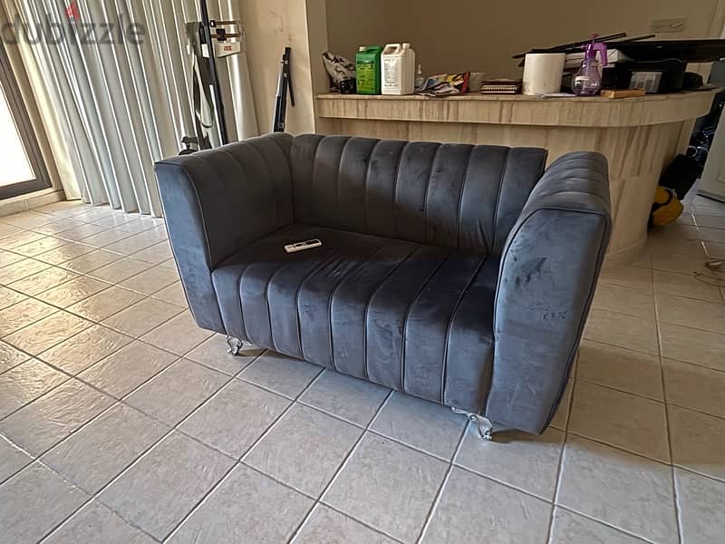 7 Seats Luxury Sofa In Good Condition 0