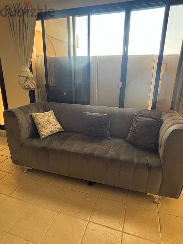 7 Seats Luxury Sofa In Good Condition 1