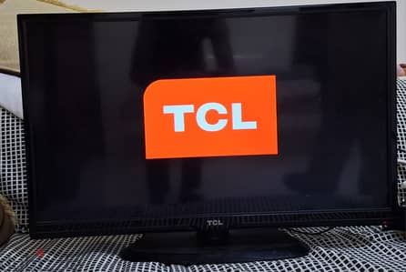 TCL, LED Tv with remote & brackets