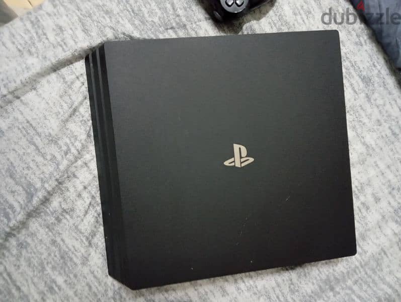 PS4 pro 1 tb 6