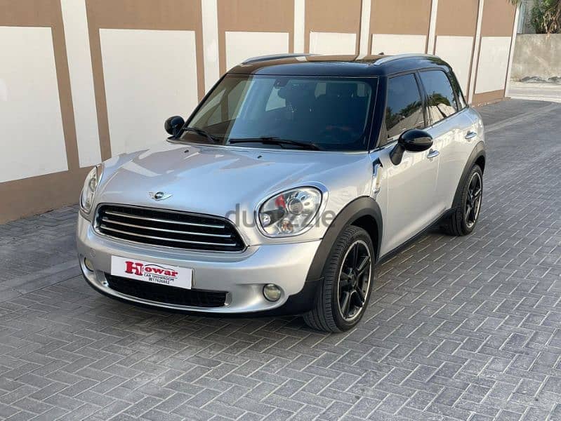 2012 model Minicooper Countryman 0