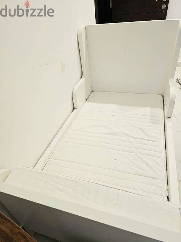 IKEA (like a new) Extendable bed, white, 80x200 cm 0