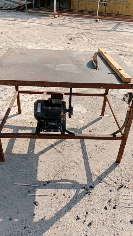 Air compressor & plywood cutter with table 0