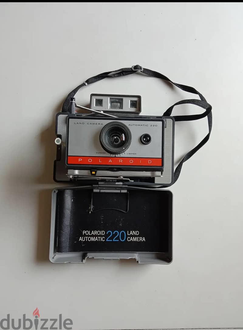 Polaroid 220 with manual book 4