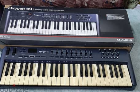 M-AUDIO MIDI KEYBOARD AUDIO STUDIO OXYGEN 49KEY FOR SALE