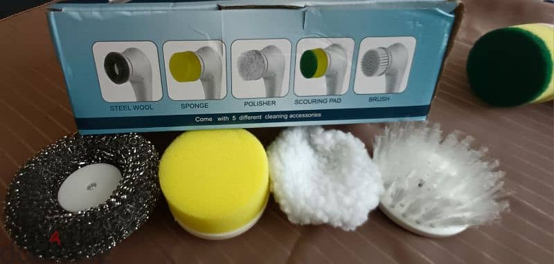 Handy cleaning Brush only 3.5 with 5 different accessories 3