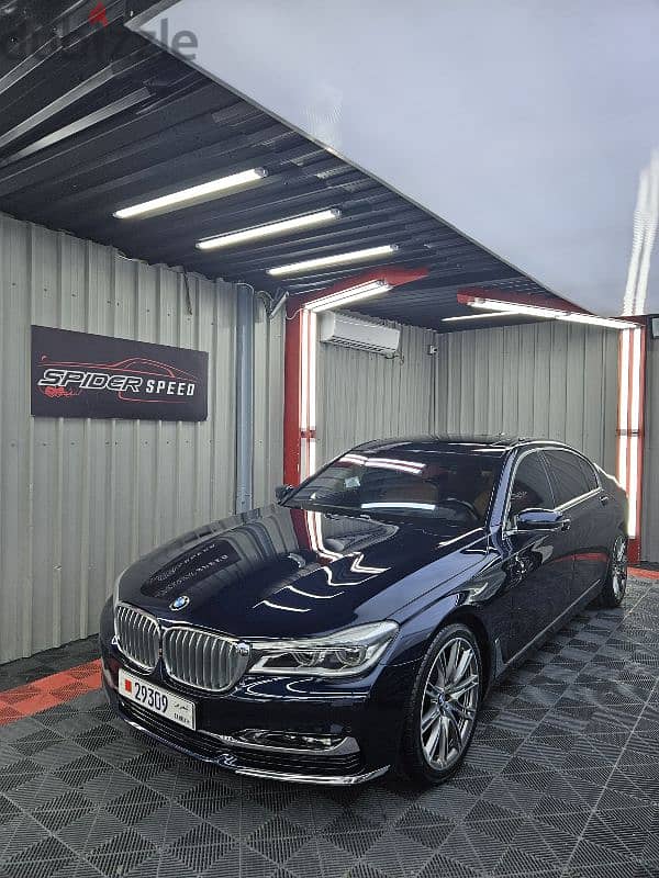 BMW 7-Series 2017 0