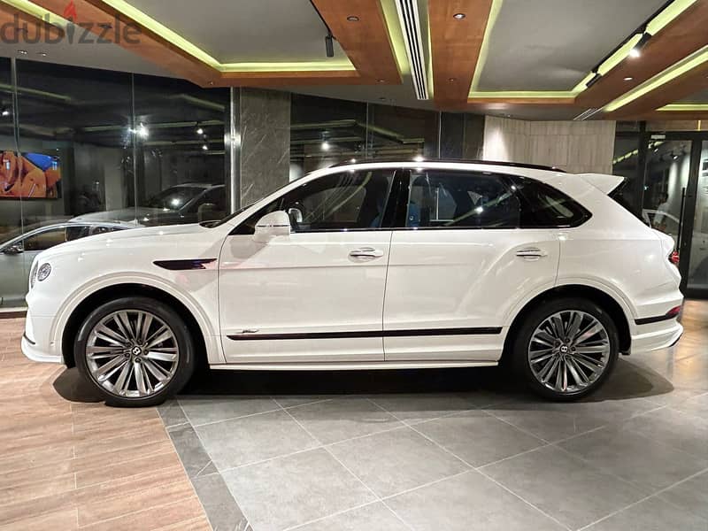 BENTLEY BENTAYGA SPEED V12 MODEL 2022 LOW KM CAR FOR SALE 2