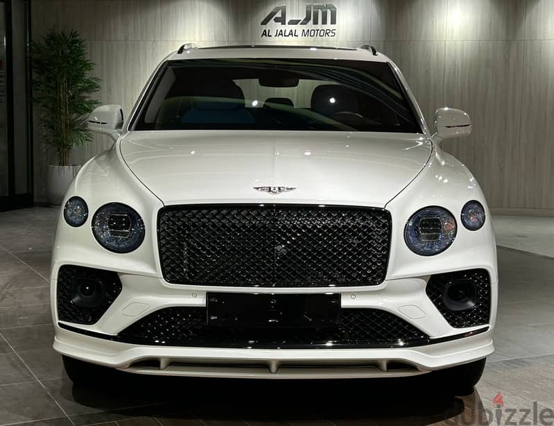 BENTLEY BENTAYGA SPEED V12 MODEL 2022 LOW KM CAR FOR SALE 4