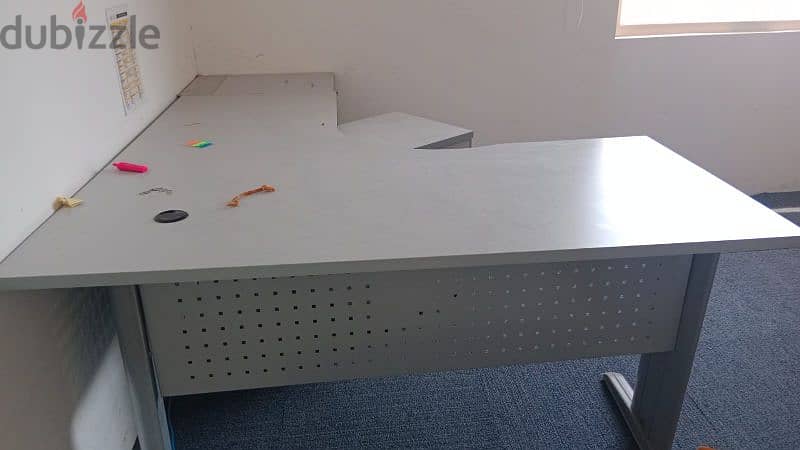 Used office Furniture for sale 1