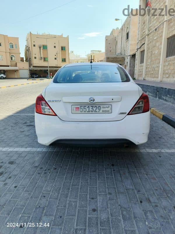 Nissan Sunny 2016 4