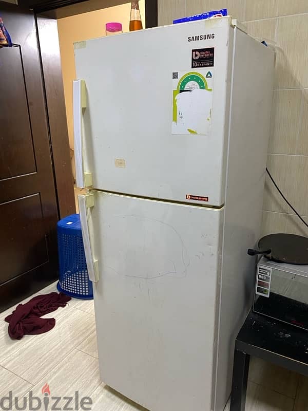 samsung refrigerator good working double cabin big one 2