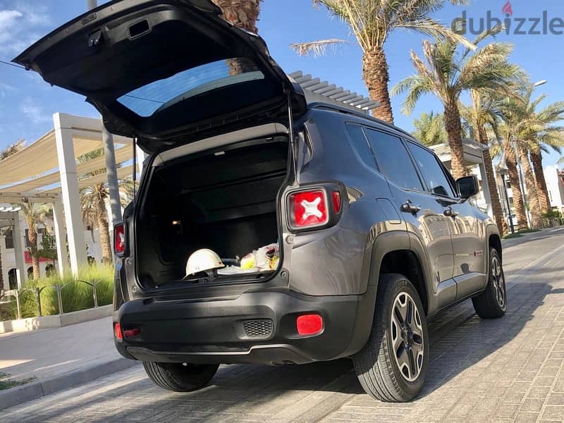 Jeep Renegade 2016 trail hawk for sale 5