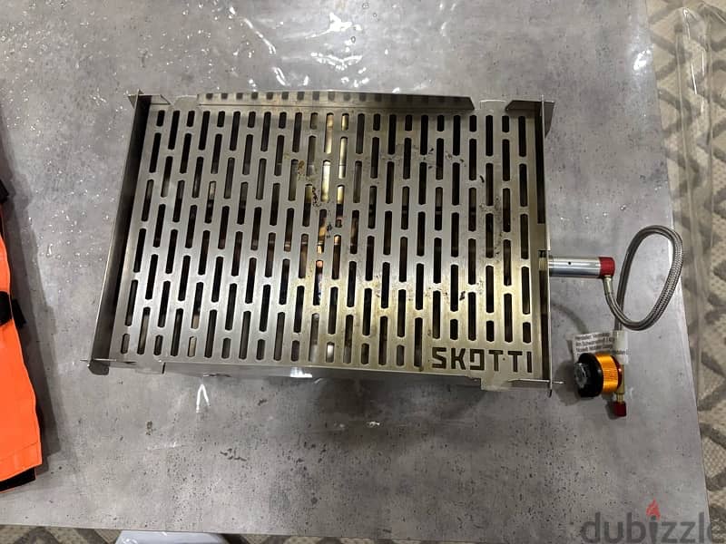 Barbecue small gas in very good condition 2