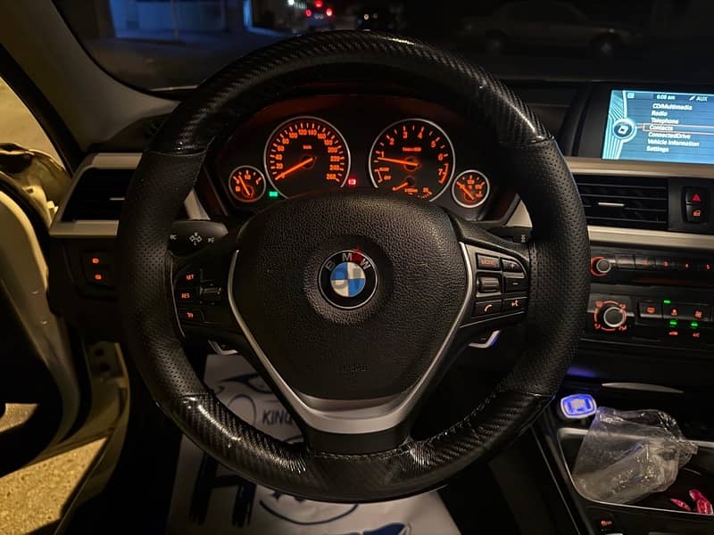 BMW 2014 | 33855699 7