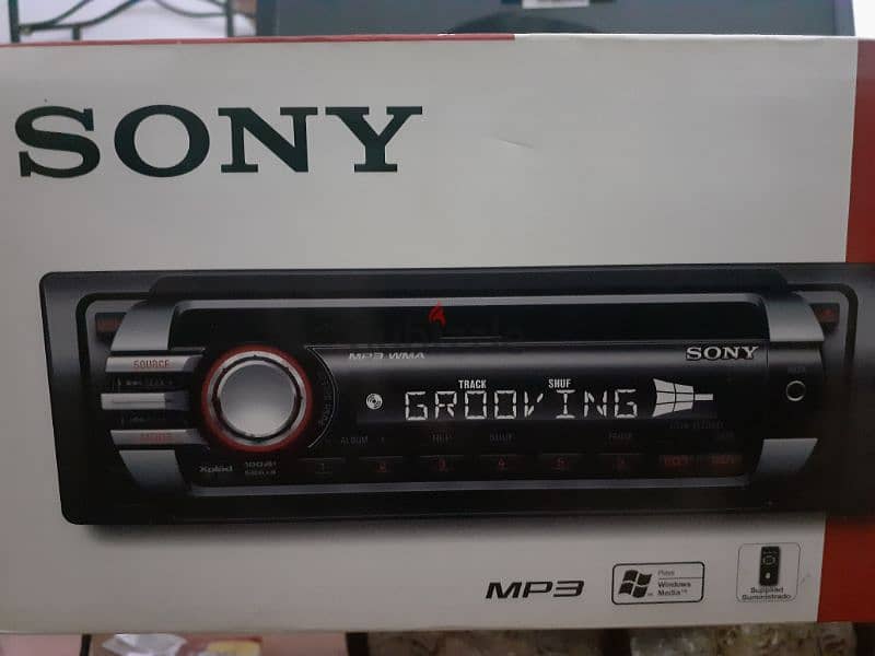 Brand new Sony CDX-GT380 FM/MW/SW Compact Disc Player 1