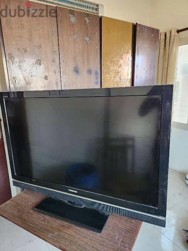 lcd tv 1