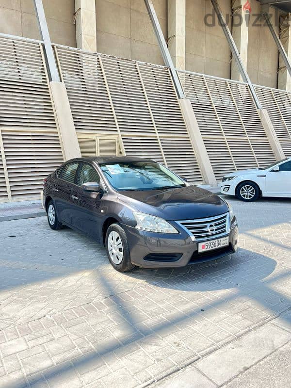 Nissan Sentra 2016 First Owner Low Millage Very Clean Condition 2