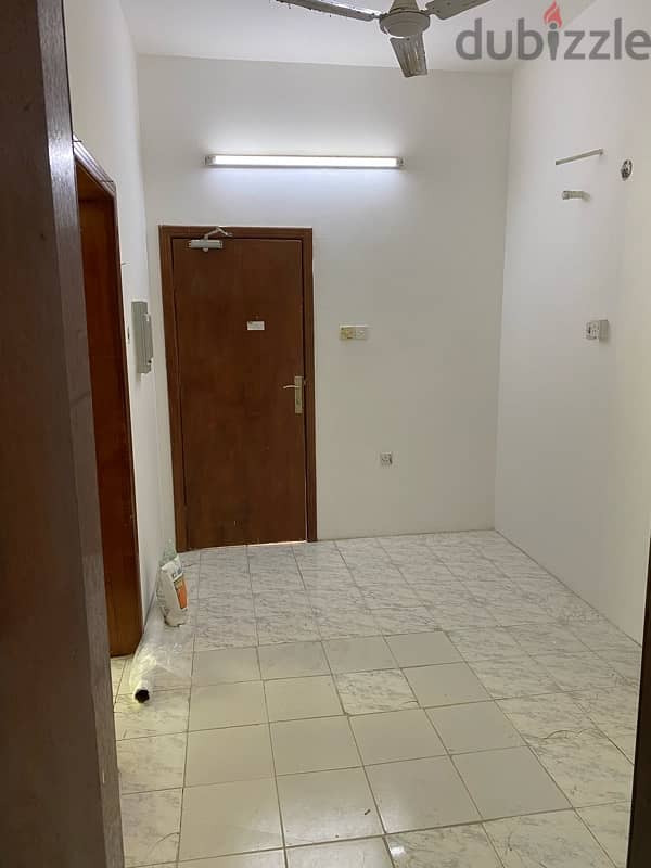 flat for rent in Muharraq 0