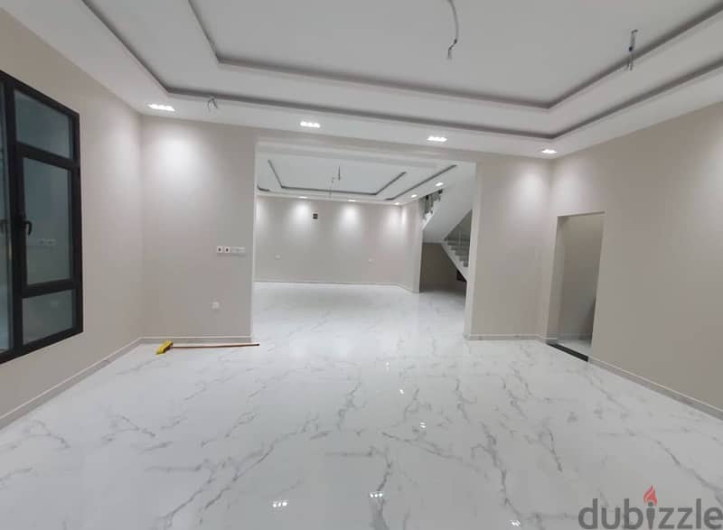 للبيع فيلا حديثه في الحد خلف لولو villa for sale in new hidd 2