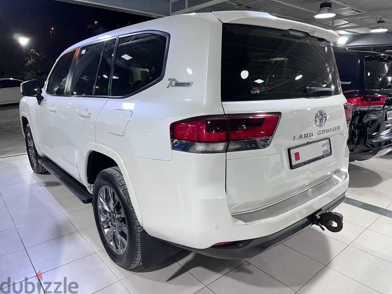 2022 Toyota Land Cruiser GXR 3