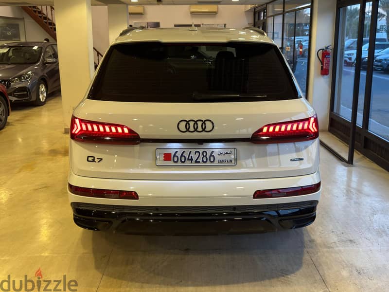 Audi Q7 2023 15