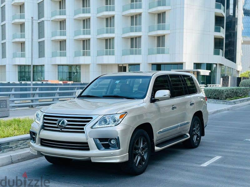 Lexus LX-570.2013 year. 7 seater 4 wheel drive Jeep 0