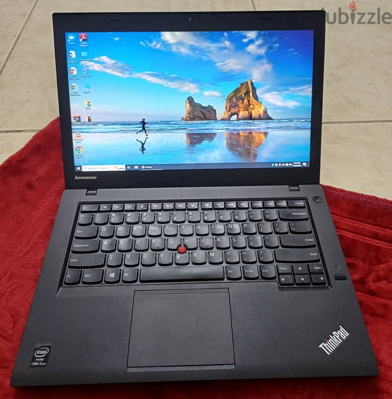 Lenovo thinkpad core i5 ram 8gb ssd 500gb wifi Bluetooth 1