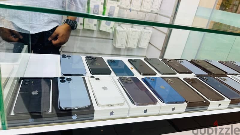 USED PHONES IPHONE AND SAMSUNG 1