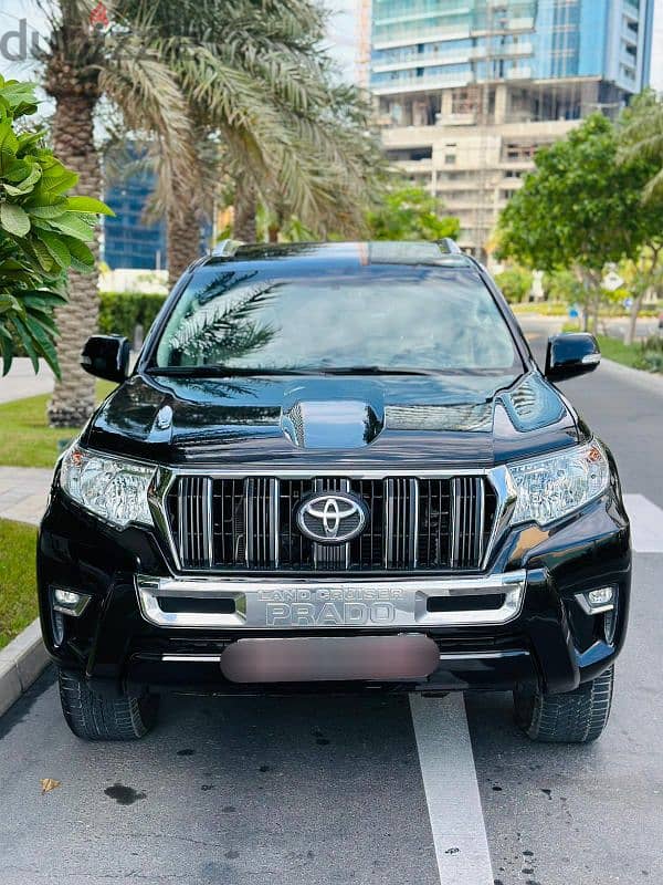 TOYOTA LAND CRUISER PRADO V6 4WD (4×4) 2023 model. 7 seater 10