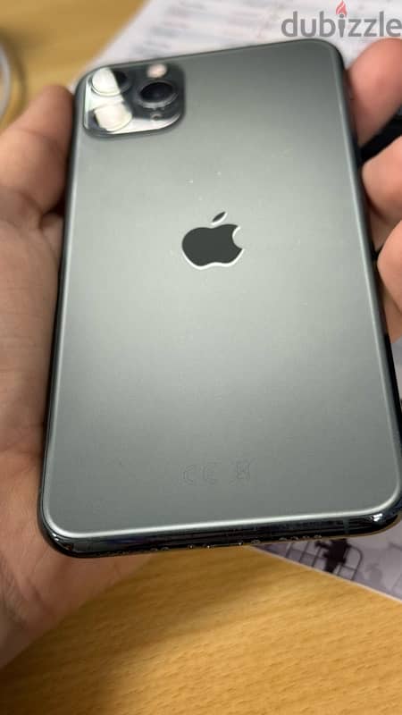 iphone 11 pro max 64 gb as good as new 0