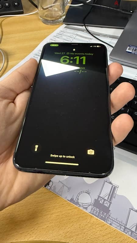 iphone 11 pro max 64 gb as good as new 5